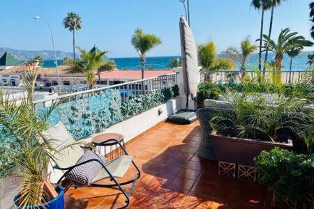 נרחה Apartamento En Primera Linea De Playa מראה חיצוני תמונה